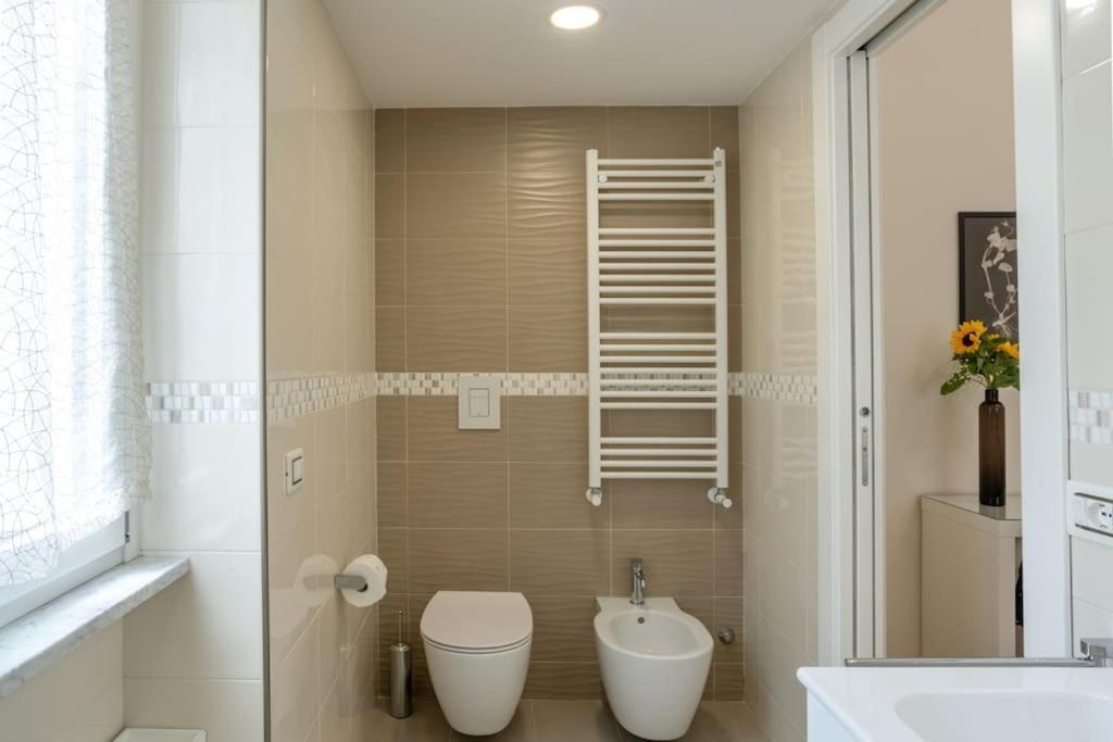 Pisacane Suite ซาแลร์โน ภายนอก รูปภาพ