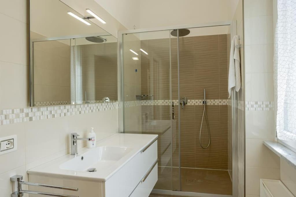 Pisacane Suite ซาแลร์โน ภายนอก รูปภาพ